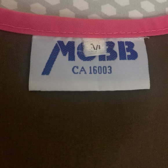 MOBB Brown Scrubs Set for healthcare workers - Picture 4 of 7